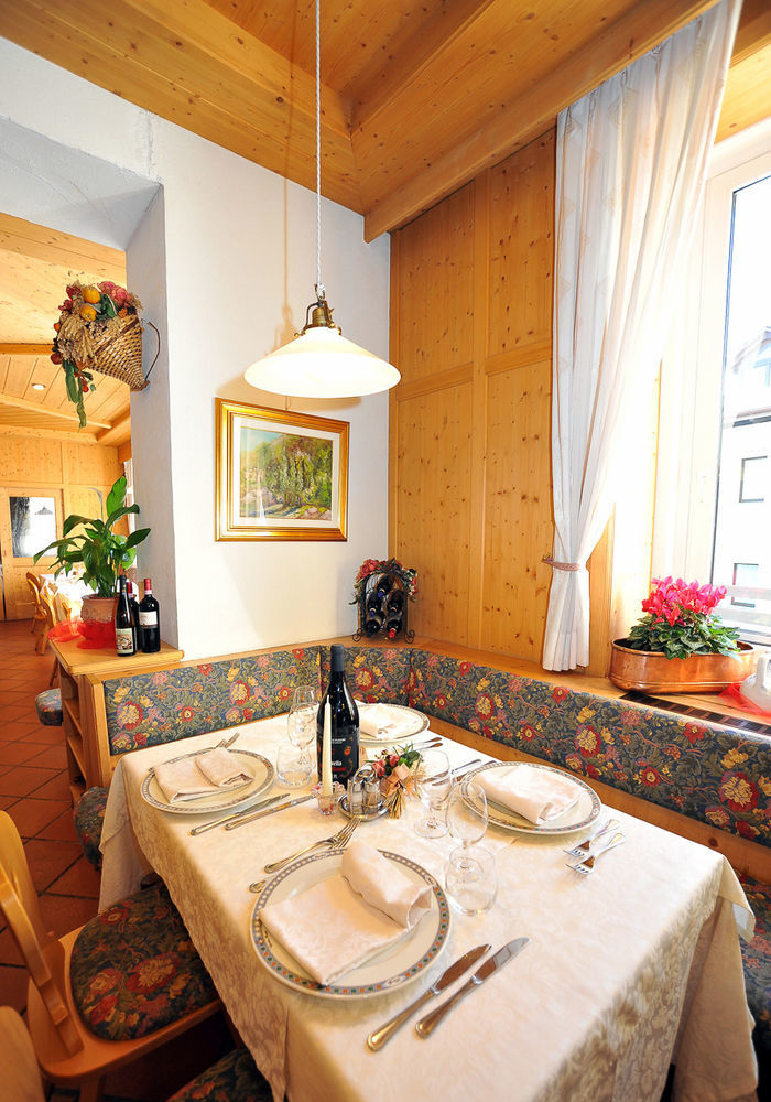 Hotel Capitani Bormio Exterior foto